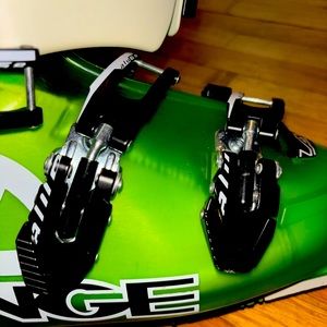 Lange Ski boots